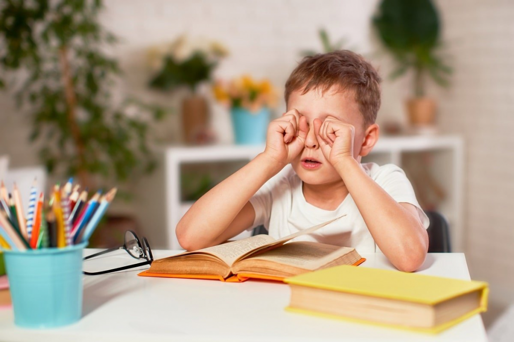 Нужно ли лечить ребенка-дислексика?